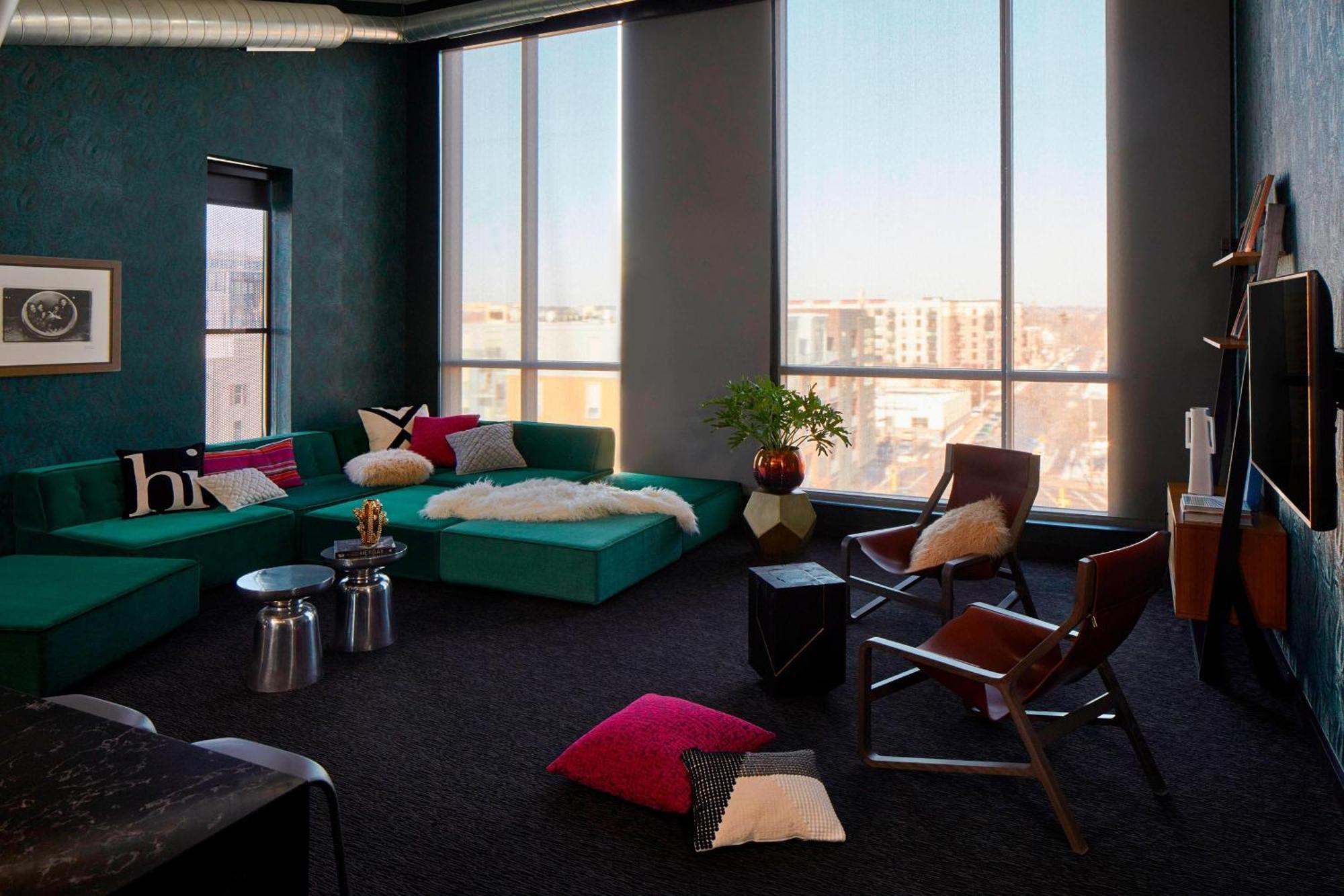 Moxy Minneapolis Uptown מראה חיצוני תמונה