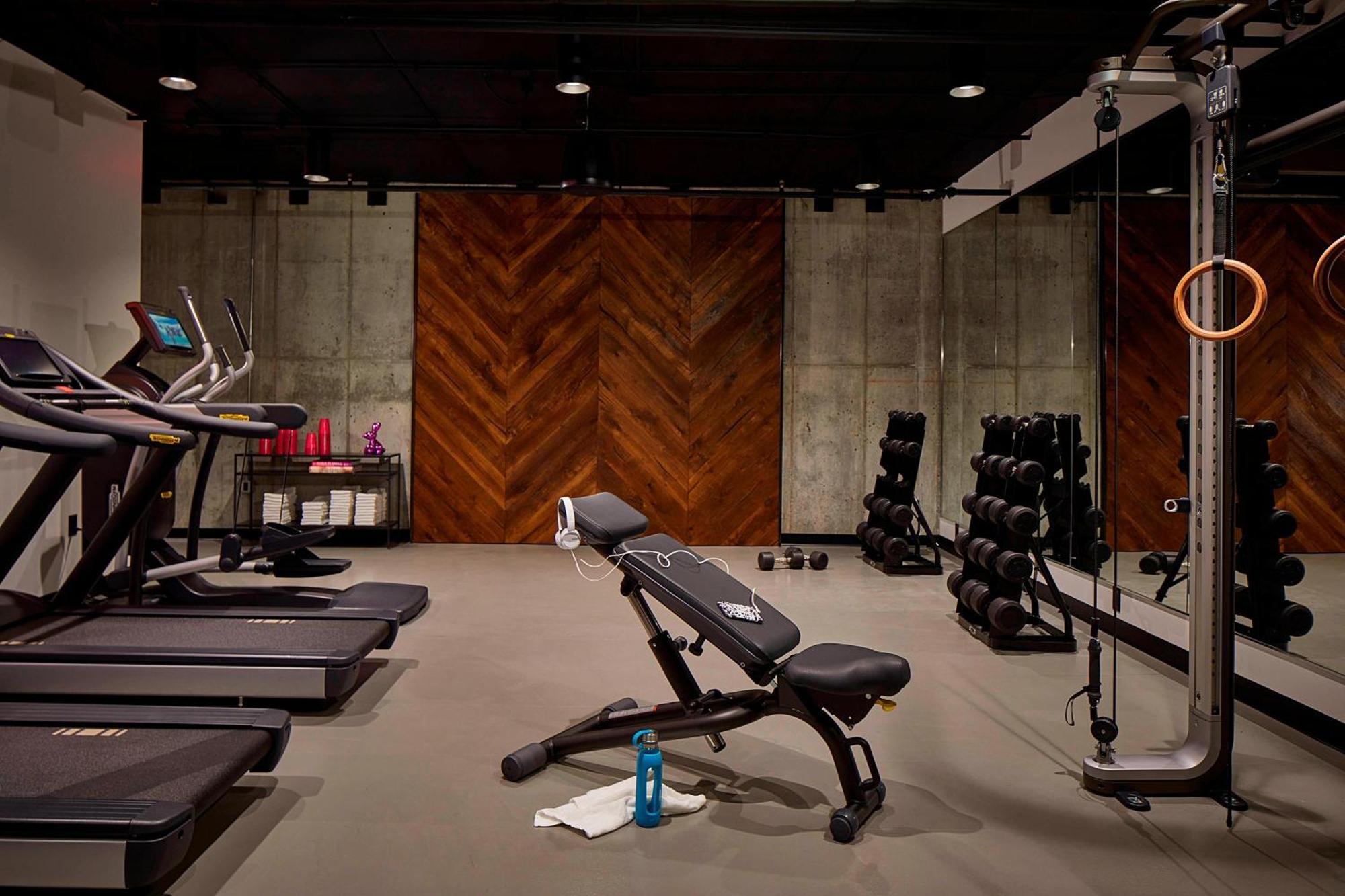 Moxy Minneapolis Uptown מראה חיצוני תמונה
